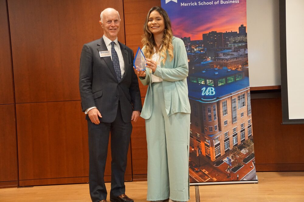 Catalina Prettyman, B.S. ‘21 earned the Human Resource Management Merit Award