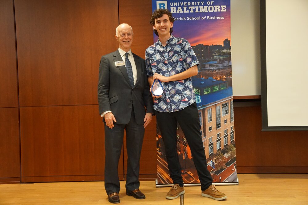 Zachary Clayton, B.S. ‘22 earned the Charles Siegmann Information Technology Award